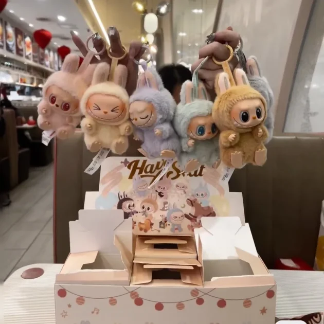 Bubble Mart Second & Third Generation Rab Plush Doll Toy Vinyl Face Frozen Character Explosive Toy Doll - 图片 3